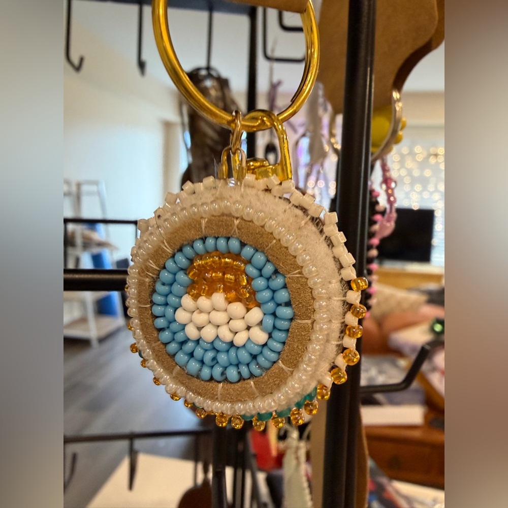 🪡Handmade Beaded Keychain/ purse clip 🌞 ☁️